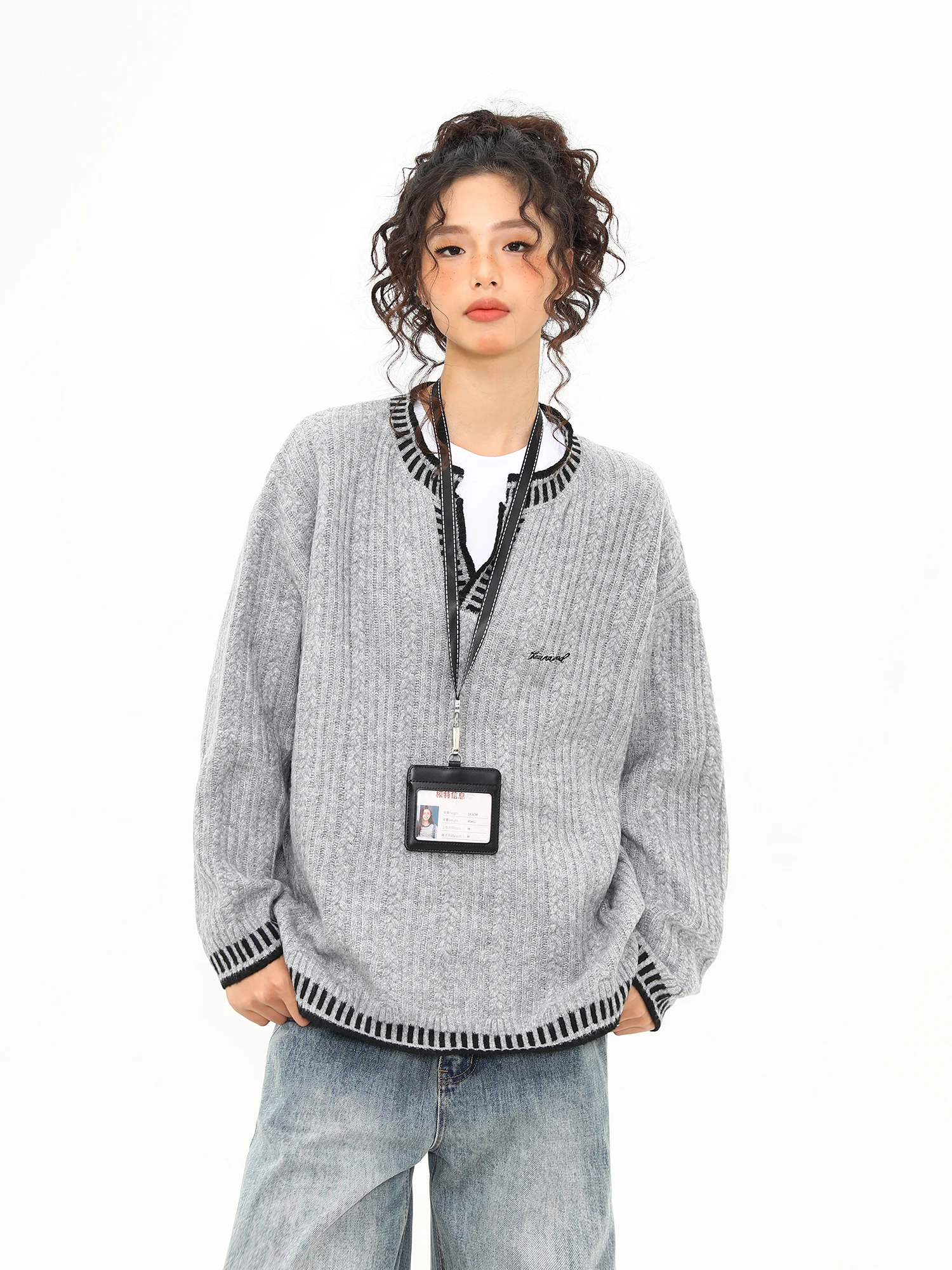 Wild Aziz American Retro Color Blo Stitching ey Knitted Sweater Women Loose Neutral Lazy Sle Top Trendy V Ne Zipper C...
Wild Aziz American Retro Color Blo Stitching ey Knitted Sweater Women Loose Neutral Lazy Sle Top Trendy V Ne Zipper C...