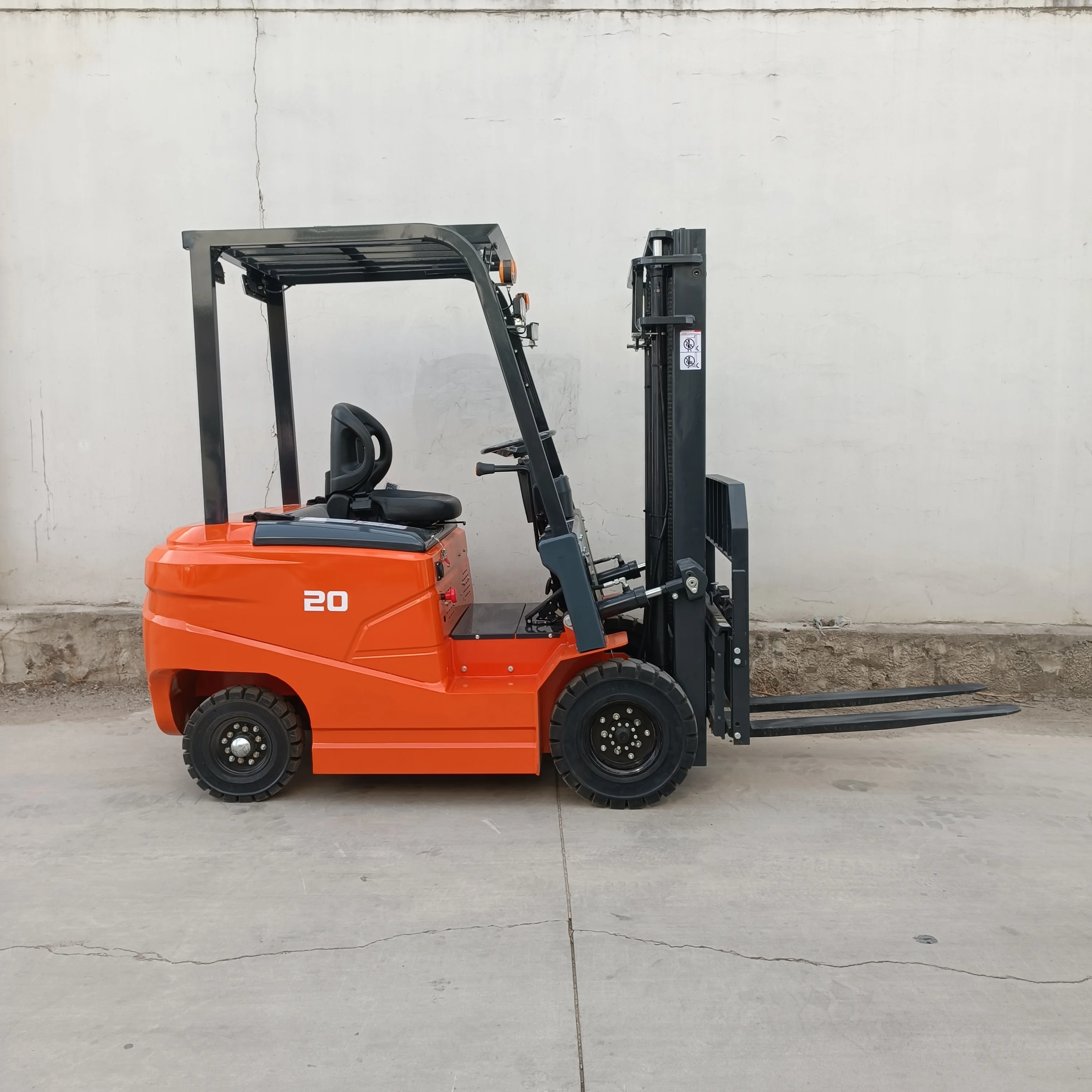 Электрический вилочный погрузчик 1/2/3 тонны, аккумуляторный, для склада, промышленной логистики и обработки грузов
Электрический вилочный погрузчик 1/2/3 тонны, аккумуляторный, для склада, промышленной логистики и обработки грузов