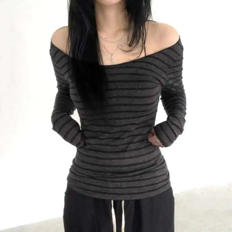 American Slim Fit Round Neck Off Shoulder T-shirt 2024 Early Autumn New Spicy Girl Slimming Striped Top Pullover Knit Sweater
American Slim Fit Round Neck Off Shoulder T-shirt 2024 Early Autumn New Spicy Girl Slimming Striped Top Pullover Knit Sweater
