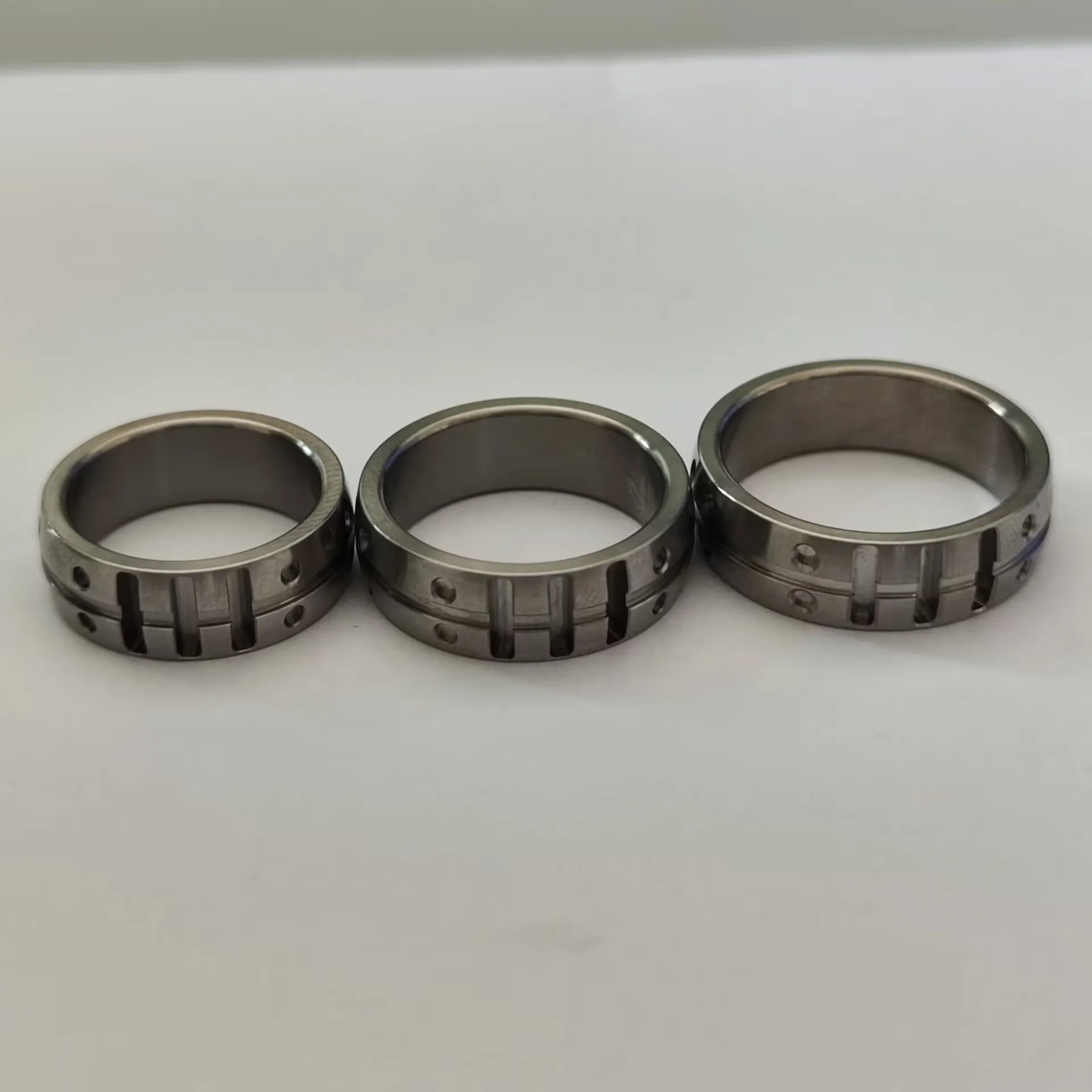 Titanium Alloy Ring CNC Made Women Men Finger Rings Can Be Fitted With 1.5*6 Tubes Gift EDC Tool
Titanium Alloy Ring CNC Made Women Men Finger Rings Can Be Fitted With 1.5*6 Tubes Gift EDC Tool