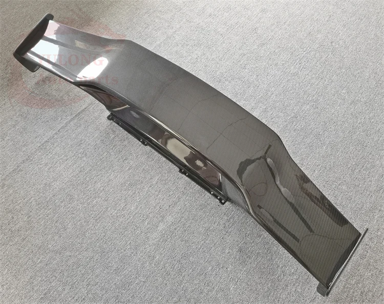 V Style Dry Carbon Fiber Rear Spoiler Wing Trunk Spoiler for Lamborghini Huracan LP580 LP610 EVO
V Style Dry Carbon Fiber Rear Spoiler Wing Trunk Spoiler for Lamborghini Huracan LP580 LP610 EVO