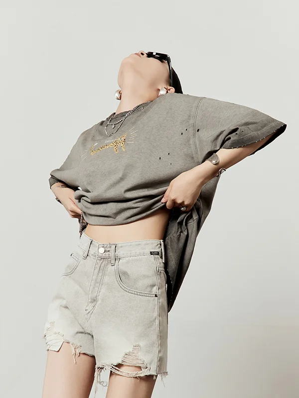 Retro Grey T-Shirt Set Women's Summer New Short Sleeve Faded Jeans Casual Style Two-Piece Set for Adult Women
Retro Grey T-Shirt Set Women's Summer New Short Sleeve Faded Jeans Casual Style Two-Piece Set for Adult Women