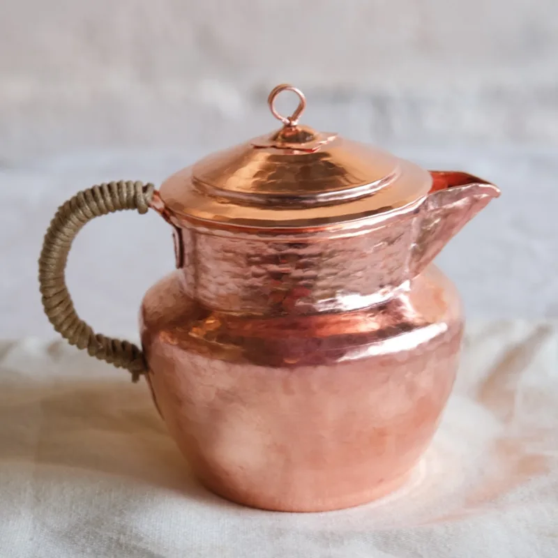 Full Handmade Pure Copper Tea Teapots Purple Copper Tape Cover Chinese Puer Tea Red Copper Retro Cute 600ml Jasmine Tea
Full Handmade Pure Copper Tea Teapots Purple Copper Tape Cover Chinese Puer Tea Red Copper Retro Cute 600ml Jasmine Tea