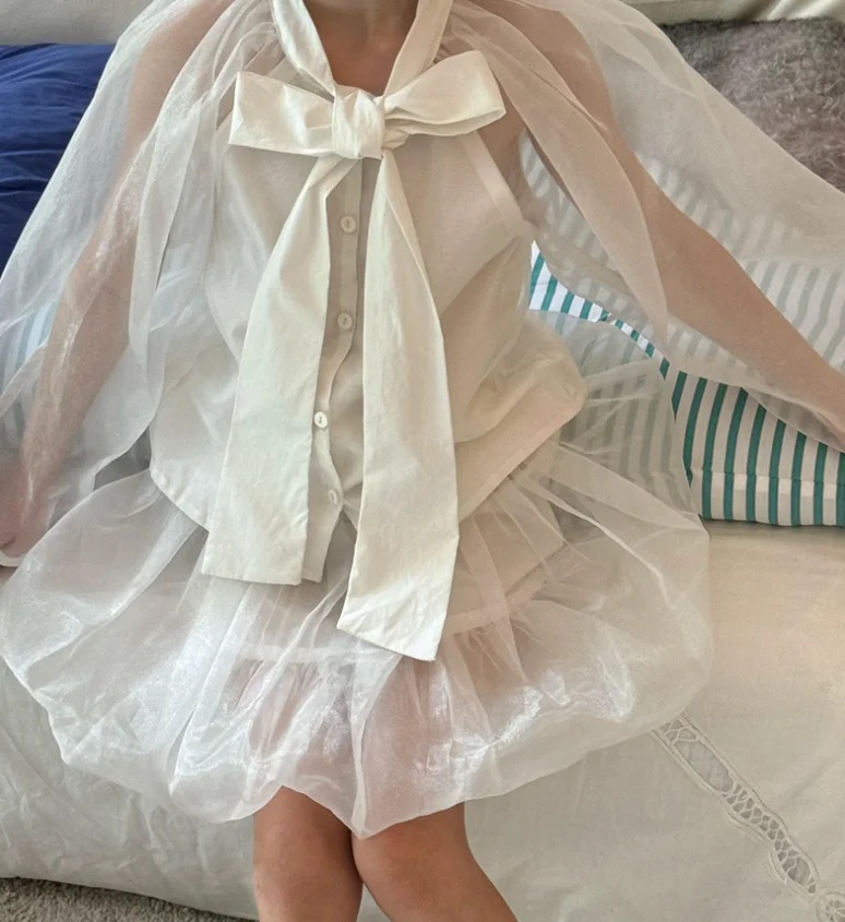 New Baby Girls Fall Fashion Sets Lantern Sleeve Bow Blouse + Skirts Princess Fairy Suits 2-7T
New Baby Girls Fall Fashion Sets Lantern Sleeve Bow Blouse + Skirts Princess Fairy Suits 2-7T