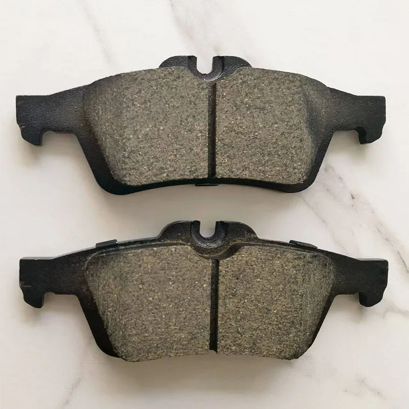 Auto Parts Ceramic Auto Brake Pads for C Max 3 5 S40 C30 C70 V50 Rear Disc Brake Pads
Auto Parts Ceramic Auto Brake Pads for C Max 3 5 S40 C30 C70 V50 Rear Disc Brake Pads