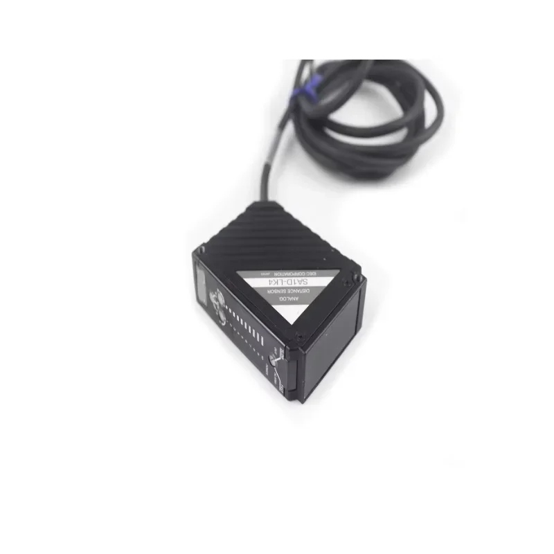 SA1D-LK4 Analog Distance Sensor Detection Distance 200-500mm Current Output 4-20mA Control Output NPN Open Collector SA1D-LK4
SA1D-LK4 Analog Distance Sensor Detection Distance 200-500mm Current Output 4-20mA Control Output NPN Open Collector SA1D-LK4