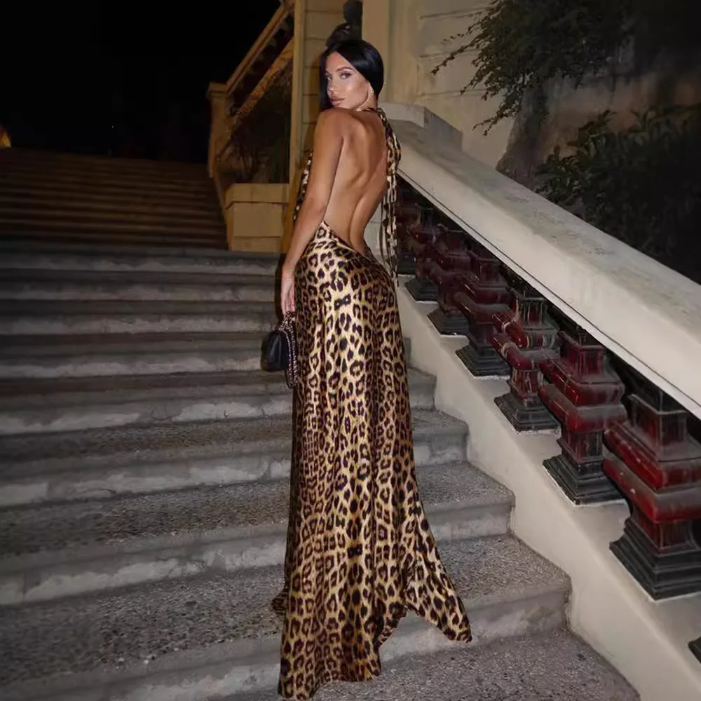 Wild Backless Leopard Printed Lace-up Halter Dress Women Deep V-neck Slim Sleeveless Pleated Maxi Dresses 2024 Lady Streetwear
Wild Backless Leopard Printed Lace-up Halter Dress Women Deep V-neck Slim Sleeveless Pleated Maxi Dresses 2024 Lady Streetwear
