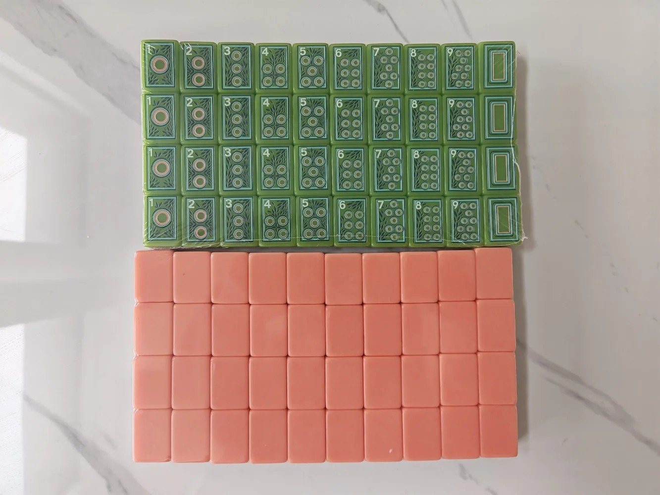 New Hot Selling Engraved Portable American Mahjong Set 3-Layer Acrylic 160 Mahjong Game Tiles for Adult Leisure Board Game Gifts
New Hot Selling Engraved Portable American Mahjong Set 3-Layer Acrylic 160 Mahjong Game Tiles for Adult Leisure Board Game Gifts
