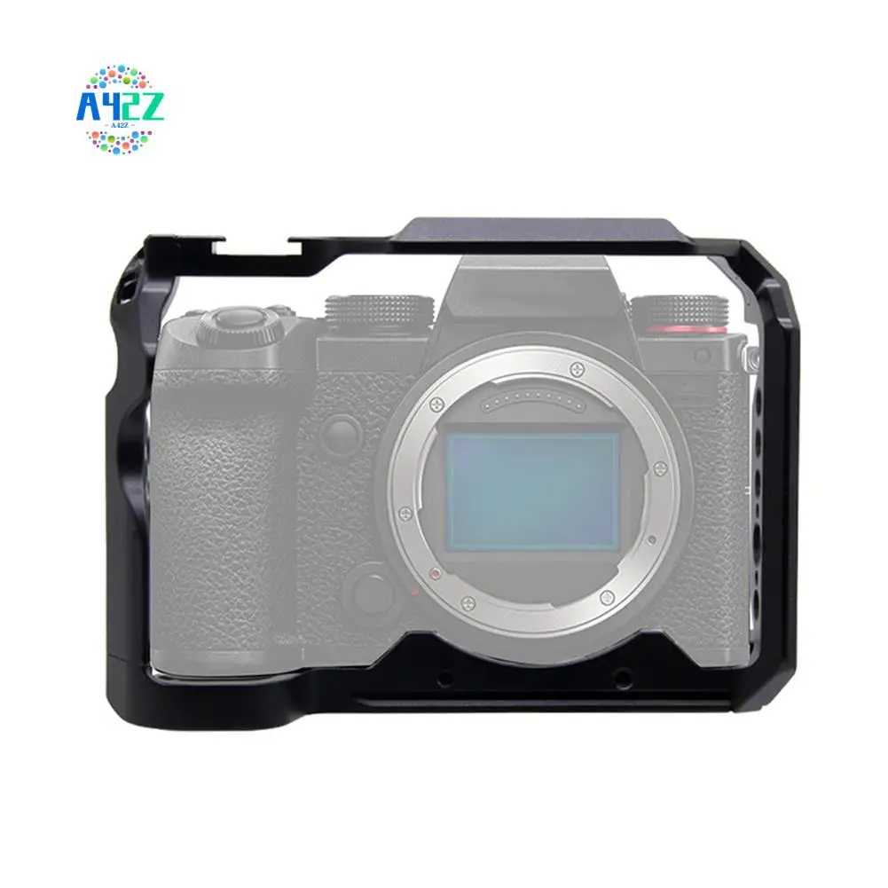 A42Z-Suitable For Panasonic S5 Camera Cage Vertical Shot Protection Frame Lumix S5 SLR Photography Expansion Fill Light Kit
A42Z-Suitable For Panasonic S5 Camera Cage Vertical Shot Protection Frame Lumix S5 SLR Photography Expansion Fill Light Kit