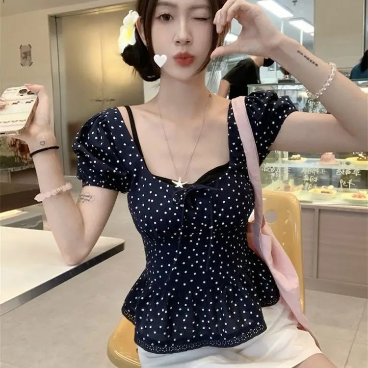 Short Sleeve Shirts Womens Ins Style Chiffon Pleated Pintuck Cropped French Artistic Feminine Urban Student Modern Fashion Trend
Short Sleeve Shirts Womens Ins Style Chiffon Pleated Pintuck Cropped French Artistic Feminine Urban Student Modern Fashion Trend