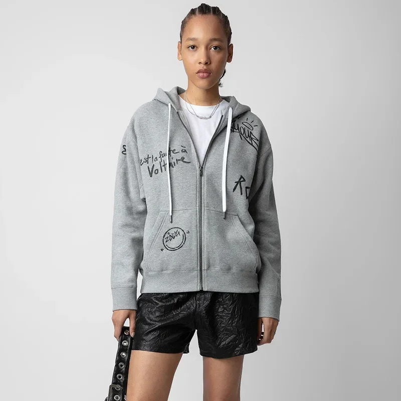 Winter New French Niche ZV Covered with Graffiti Alphabet Print with Velvet Zipper Jacket Women's Hoodie
Winter New French Niche ZV Covered with Graffiti Alphabet Print with Velvet Zipper Jacket Women's Hoodie