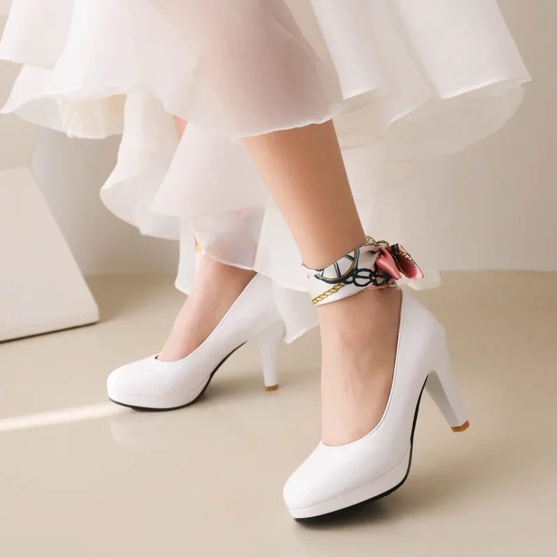 2025 Fashion Riband Knotting Pumps Child Patent Leather Candy Colors Spike High Heels Princess Shoes Girls Summer 10 12 14 16 18
2025 Fashion Riband Knotting Pumps Child Patent Leather Candy Colors Spike High Heels Princess Shoes Girls Summer 10 12 14 16 18