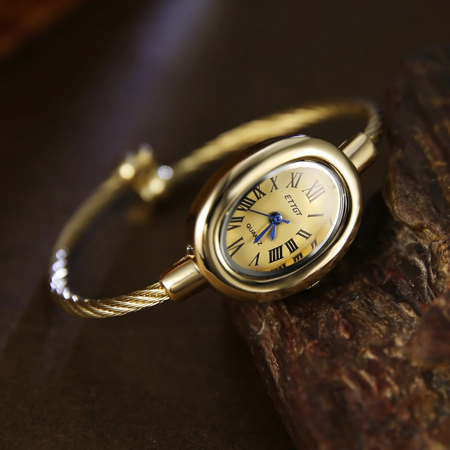 Women's Gold Open Bangle Watch Oval Roman Numeral Dial Quartz Wristwatch Fashion Bracelet Strap Ladies Watches Reloj Mujer
Women's Gold Open Bangle Watch Oval Roman Numeral Dial Quartz Wristwatch Fashion Bracelet Strap Ladies Watches Reloj Mujer