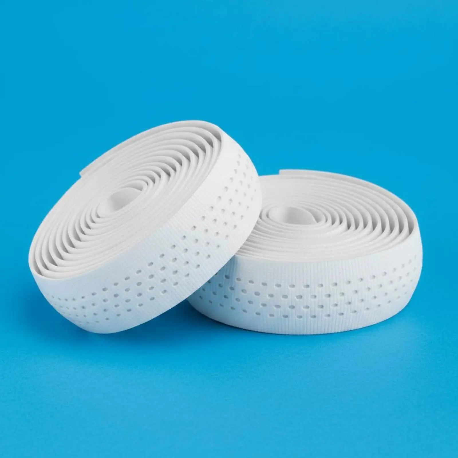Cycling Bike Bar Tape Non-Slip Handlebar Tape Cycle Grip Wrap Breathable Easy to Clean for Cyclists
Cycling Bike Bar Tape Non-Slip Handlebar Tape Cycle Grip Wrap Breathable Easy to Clean for Cyclists