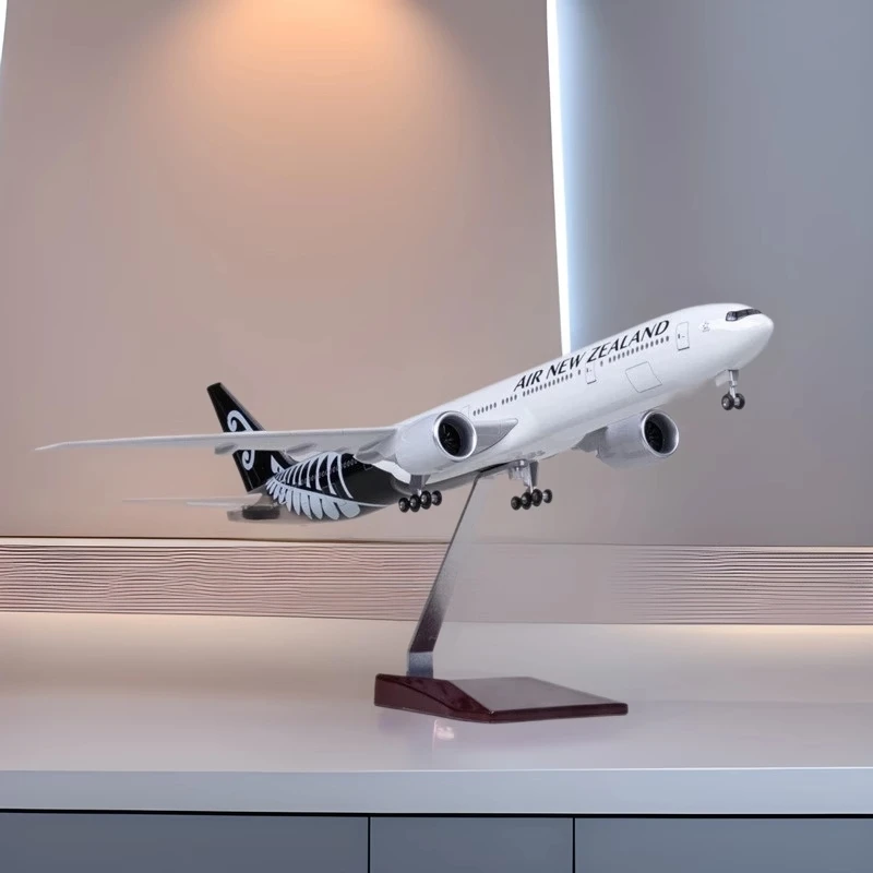 1/157 Scale 47cm Boeing 777 Diecast Model Air New Zealand Airlines Resin Plane With Light Airplane Collection Display Toys Gift
1/157 Scale 47cm Boeing 777 Diecast Model Air New Zealand Airlines Resin Plane With Light Airplane Collection Display Toys Gift