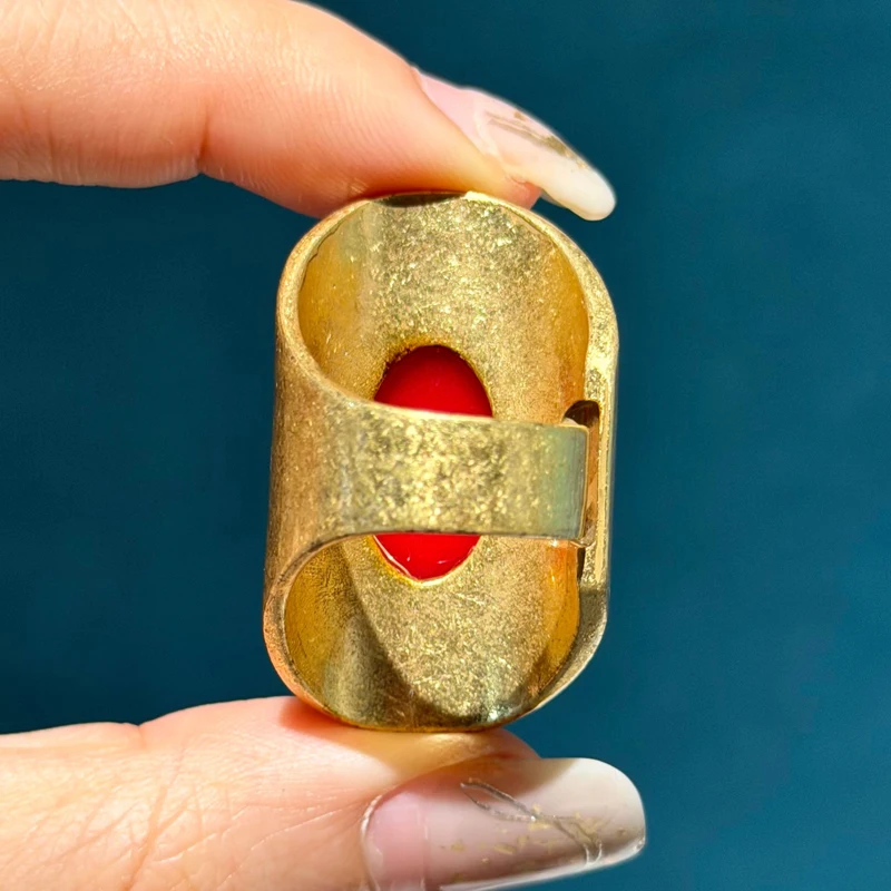 7 Colors Vintage Oval Turquoise Stone Ring Jewelry Red Agate Antique Gold Plated Royal Court Luxury Brands Designer High Quality
7 Colors Vintage Oval Turquoise Stone Ring Jewelry Red Agate Antique Gold Plated Royal Court Luxury Brands Designer High Quality