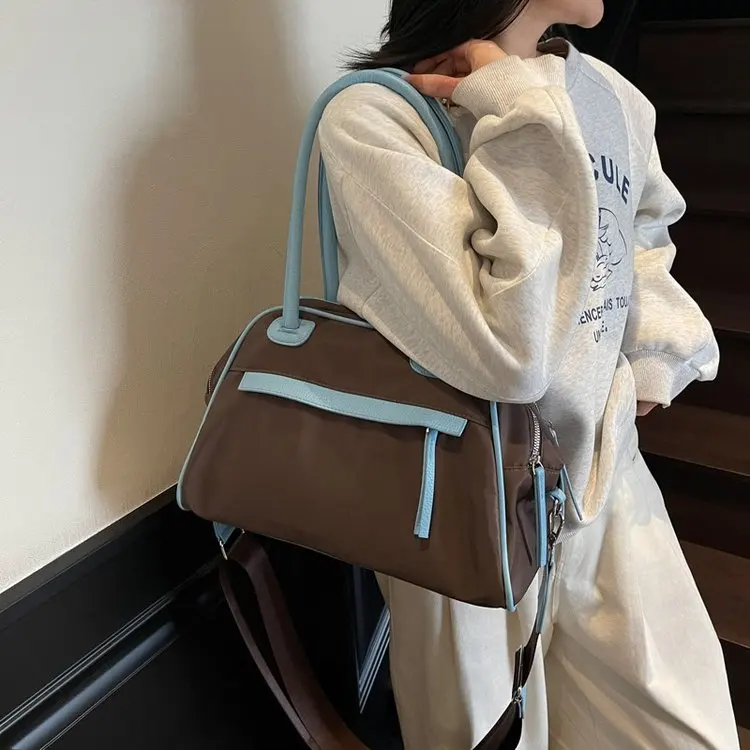 Осень 2022, новинка, складная дорожная сумка из бычьего плетения, размер без весны, повседневная нейлоновая складная дорожная сумка Busin/OL Sle контрастного цвета
Осень 2022, новинка, складная дорожная сумка из бычьего плетения, размер без весны, повседневная нейлоновая складная дорожная сумка Busin/OL Sle контрастного цвета