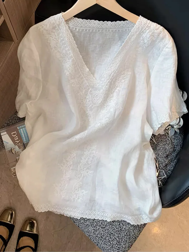 Women's White V-neck Embroidered Loose Linen Shirt Short-Sleeved Simple Elegant Versatile Top for Summer plus size Style
Women's White V-neck Embroidered Loose Linen Shirt Short-Sleeved Simple Elegant Versatile Top for Summer plus size Style