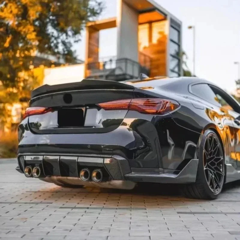 For BMW M3 M4 G80 G82 Dry Carbon Fiber Exterior Decoration Rear Bumper Diffuser Spoiler Diverter Lip Bezel Modification Body Kit
For BMW M3 M4 G80 G82 Dry Carbon Fiber Exterior Decoration Rear Bumper Diffuser Spoiler Diverter Lip Bezel Modification Body Kit