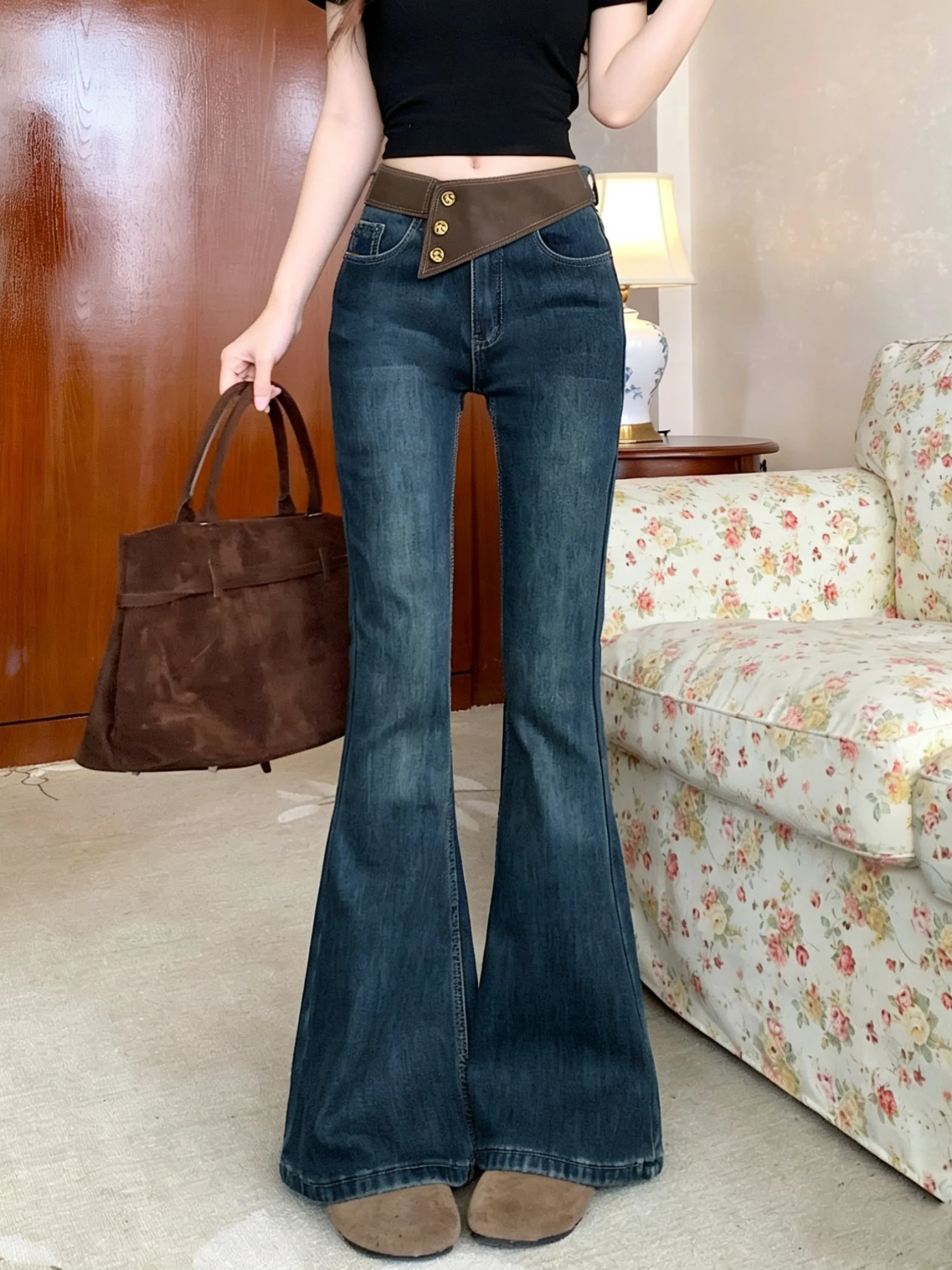 High Waist Bell Bottom Jeans Women's Summer Fashion Slimming Stylish Retro Long Pants Trendy Korean Washed Soft Comfortable
High Waist Bell Bottom Jeans Women's Summer Fashion Slimming Stylish Retro Long Pants Trendy Korean Washed Soft Comfortable