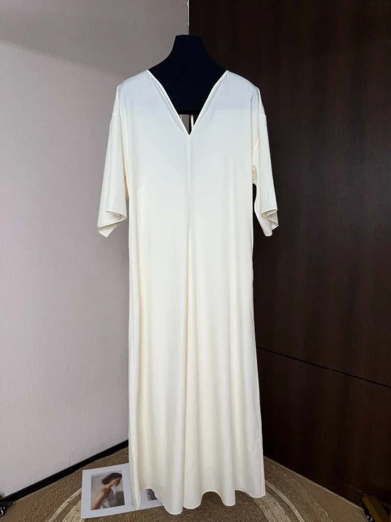 Minimalist Strapless Waist-cinching Long Cotton Dress for Women
Minimalist Strapless Waist-cinching Long Cotton Dress for Women