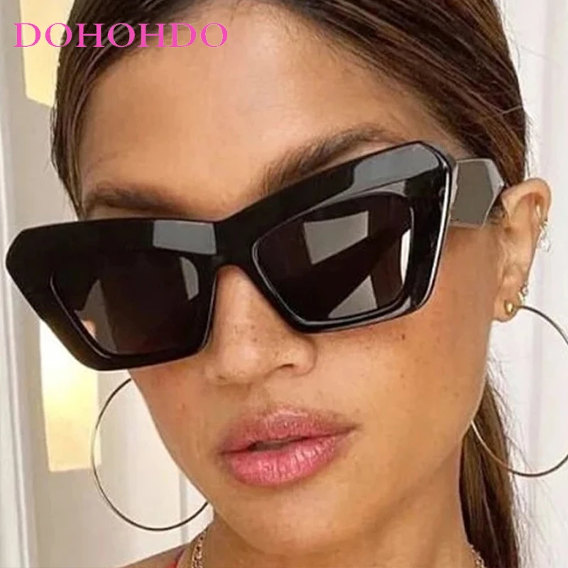 Retro Cat Eye Thick Frame Women's Sunglasses Brand Designer Men Sun Glasses Trendy Female Shades Drive Traveling Eyewear UV400
Retro Cat Eye Thick Frame Women's Sunglasses Brand Designer Men Sun Glasses Trendy Female Shades Drive Traveling Eyewear UV400