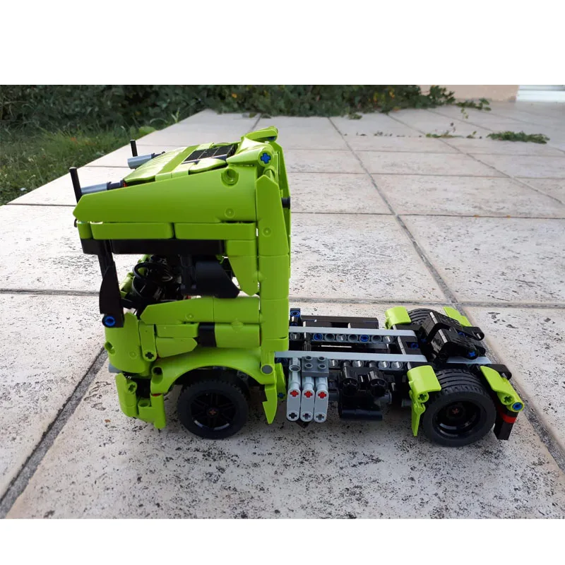 MOC-159808 Classic New Cargo Transport Flatbed Truck Building Blocks Model, 674 Pieces, Birthday Toy Gift for Boys and Children
MOC-159808 Classic New Cargo Transport Flatbed Truck Building Blocks Model, 674 Pieces, Birthday Toy Gift for Boys and Children