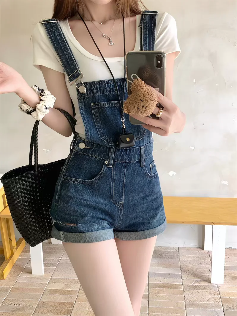 American Retro Denim Overalls Women's Summer New Loose Slimming Wide Leg Jumpsuit Age Reduction Trendy High Waist Button Closure
American Retro Denim Overalls Women's Summer New Loose Slimming Wide Leg Jumpsuit Age Reduction Trendy High Waist Button Closure