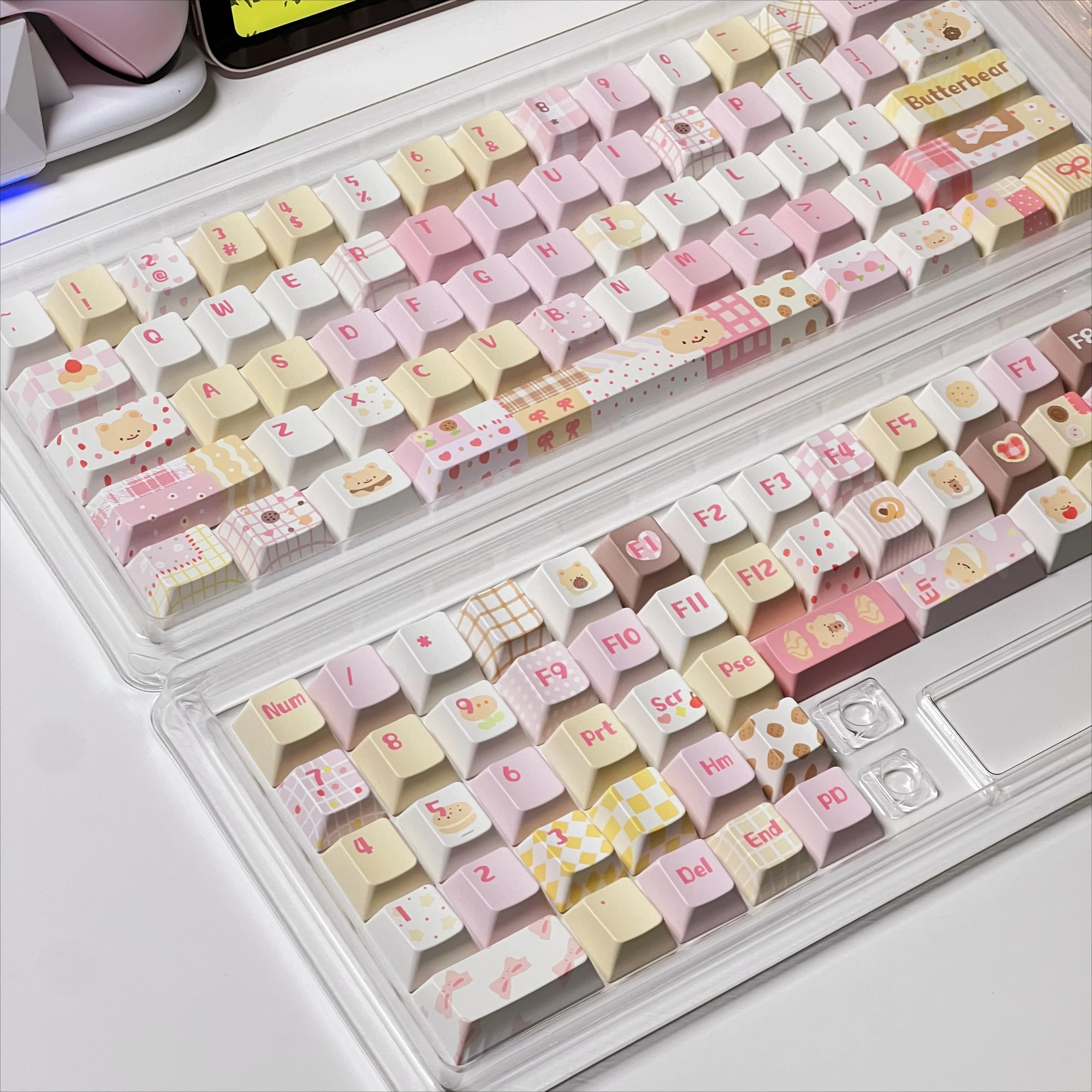 133 Keys Pink Theme Keycap Set PBT Double Shot Cherry SOA Profiled Keyboard Caps Suitable for MX Switch Mechanical Keyboard Kit
133 Keys Pink Theme Keycap Set PBT Double Shot Cherry SOA Profiled Keyboard Caps Suitable for MX Switch Mechanical Keyboard Kit