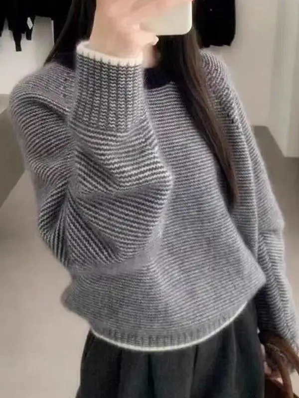 Korean Retro Striped Sweater Women's Autumn Winter Loose Lazy High-End Feeling Casual Thickened Knitted Top Trendy
Korean Retro Striped Sweater Women's Autumn Winter Loose Lazy High-End Feeling Casual Thickened Knitted Top Trendy