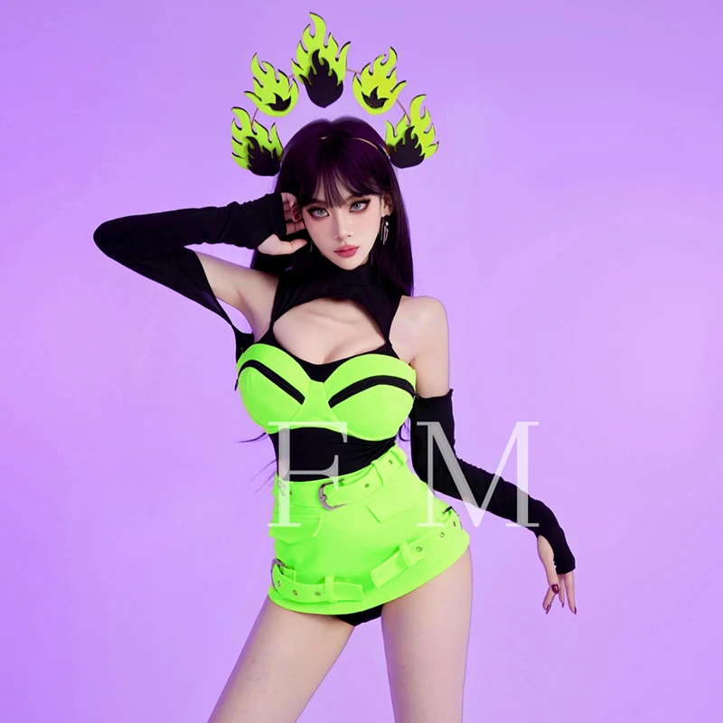 Sexy Nightclub Party Clothes Green Black Performance Suit Girl Group Stage Costume Top Skirt Set Showgirl Gogo Dance Outfit 4702
Sexy Nightclub Party Clothes Green Black Performance Suit Girl Group Stage Costume Top Skirt Set Showgirl Gogo Dance Outfit 4702