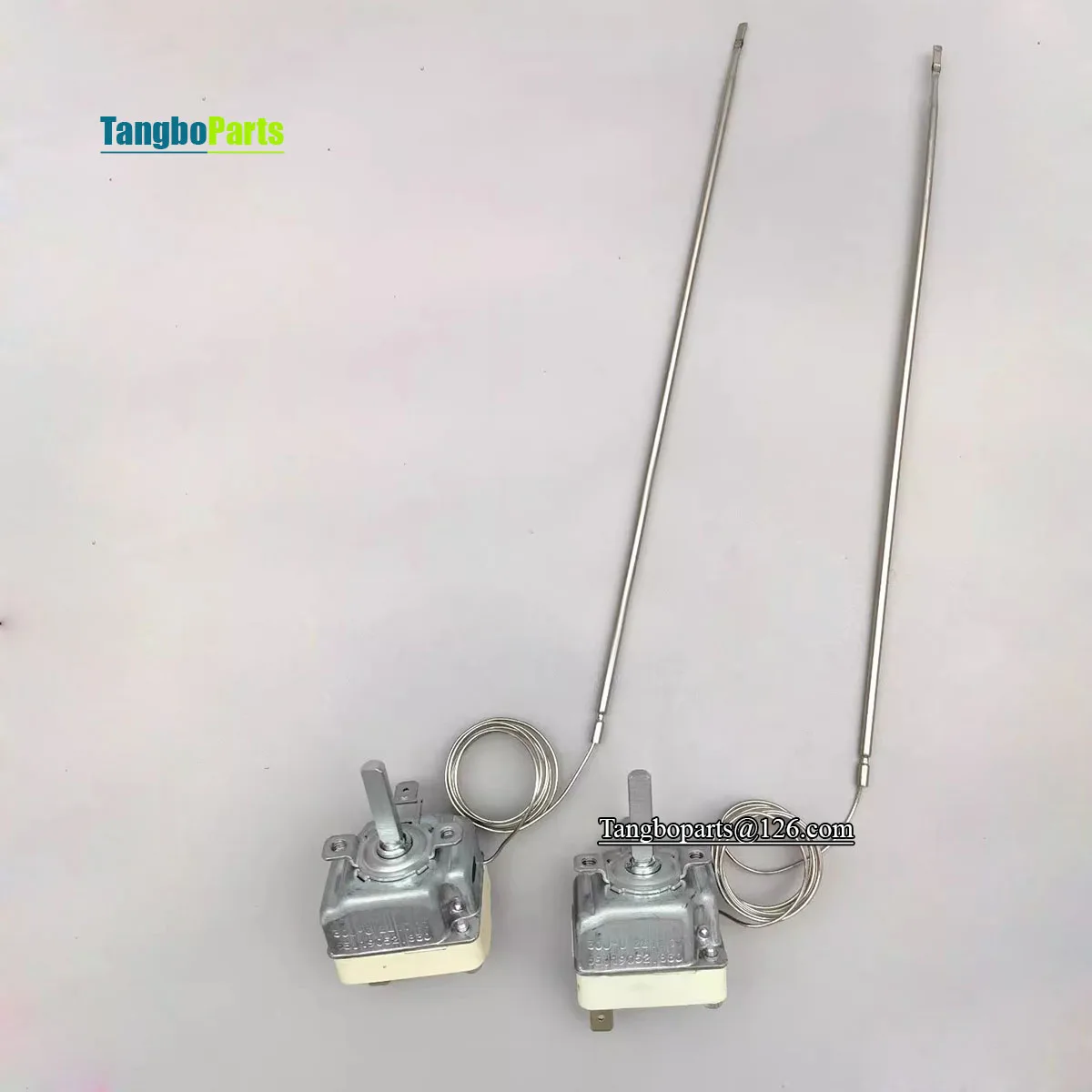 1Pcs Fryer Grills Parts 250V 16A Single-Phase 2PIN 60-300 Degree 300 Degree 55.19052.830 Adjustable Automatic Reset Thermostat
1Pcs Fryer Grills Parts 250V 16A Single-Phase 2PIN 60-300 Degree 300 Degree 55.19052.830 Adjustable Automatic Reset Thermostat
