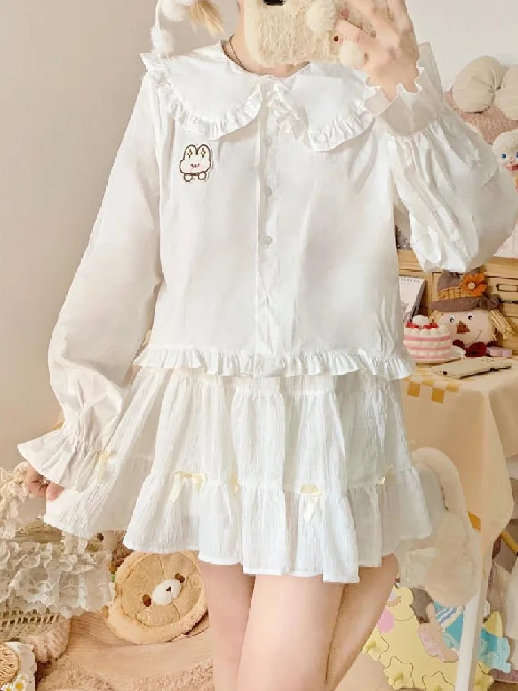 Japanese Kawaii Lolita Style Women Shirt Spring Autumn Peter Pan Collar White Bunny Sweet Blouse Long Sleeve Rabbit Ear Tops New
Japanese Kawaii Lolita Style Women Shirt Spring Autumn Peter Pan Collar White Bunny Sweet Blouse Long Sleeve Rabbit Ear Tops New
