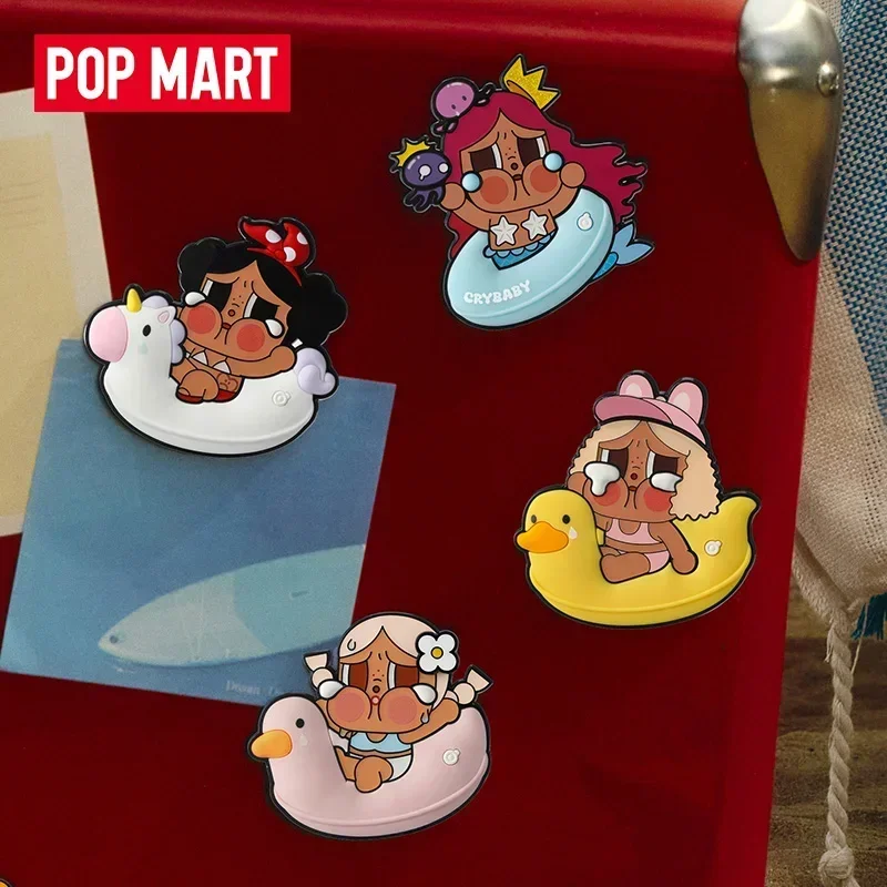 POP MART CRYBABY Серия «Vacation Mode On» Магнит на холодильник Тайная глухая коробка-коллекционная фигурка с орнаментом для домашнего декора
POP MART CRYBABY Серия «Vacation Mode On» Магнит на холодильник Тайная глухая коробка-коллекционная фигурка с орнаментом для домашнего декора