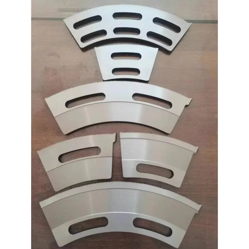 Blade shaped stainless steel food knife circular blade serrated long blade white steel tungsten steel cardboard box
Blade shaped stainless steel food knife circular blade serrated long blade white steel tungsten steel cardboard box
