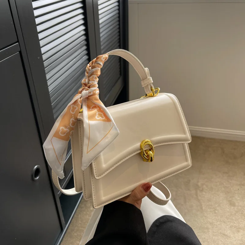 Ladies' Small Square Bag High-End Fashionable Versatile Single Shoulder Crossbody Texture Handbag for Women
Ladies' Small Square Bag High-End Fashionable Versatile Single Shoulder Crossbody Texture Handbag for Women