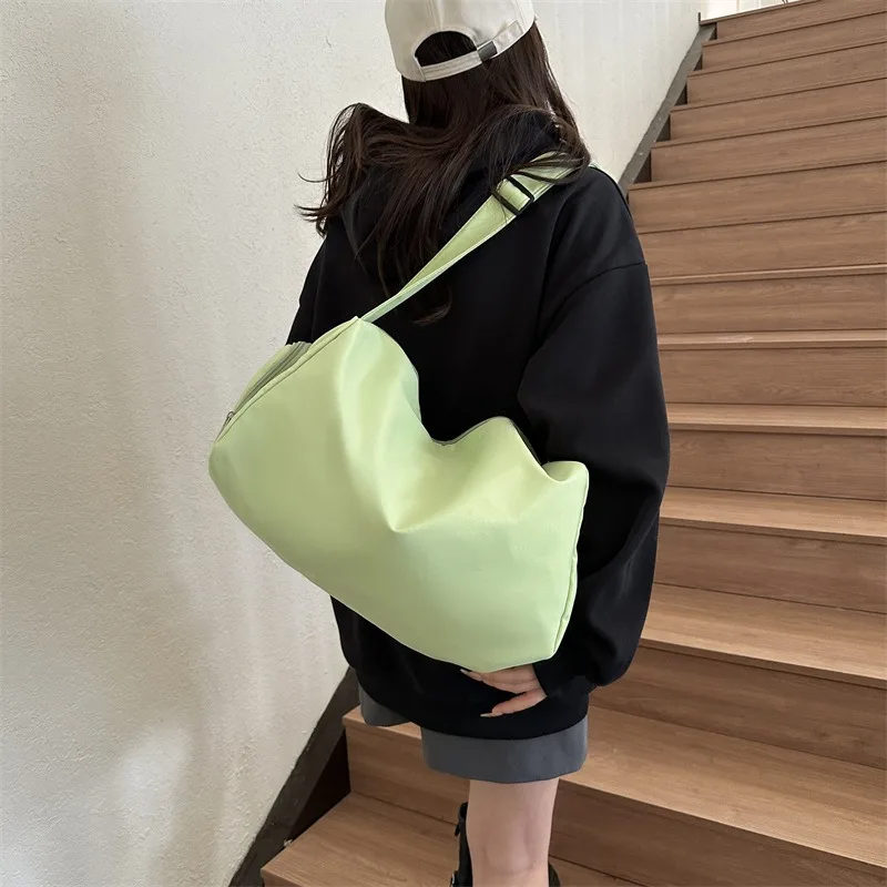 Niche Simple Tote Bag 2025 New Personalized Fashion Crossbody Bag Trendy Large-capacity Women's Shoulder Bag
Niche Simple Tote Bag 2025 New Personalized Fashion Crossbody Bag Trendy Large-capacity Women's Shoulder Bag