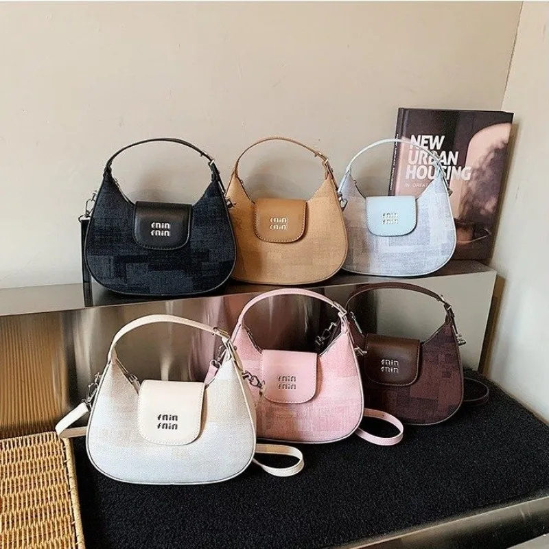 Elegant Simple Retro Diaper Bag Luxury Crossbody Handbag For Women Designer Leather Tote Shoulder Bag
Elegant Simple Retro Diaper Bag Luxury Crossbody Handbag For Women Designer Leather Tote Shoulder Bag
