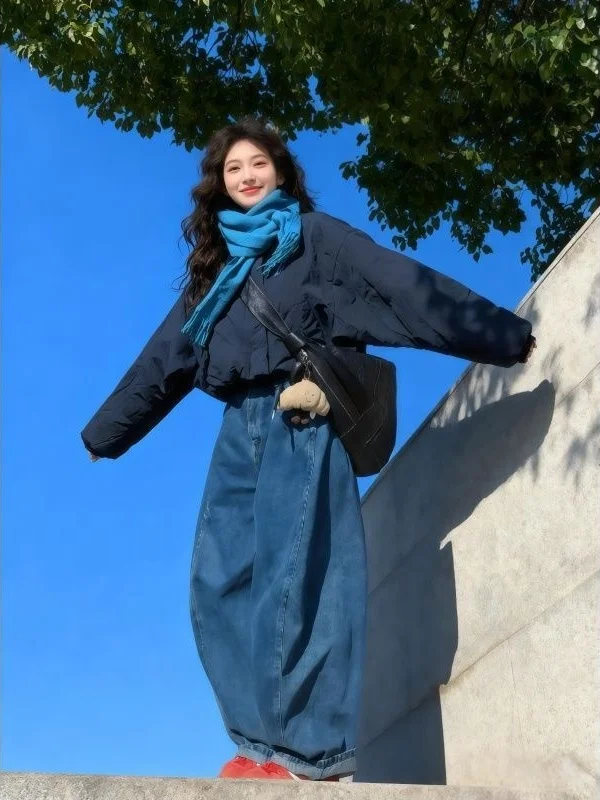 Korean Sle Winter Faion Thiened Cotton Jaet And Wide Leg Jeans Set High Waist round Ne Two Piece Suit for Women
Korean Sle Winter Faion Thiened Cotton Jaet And Wide Leg Jeans Set High Waist round Ne Two Piece Suit for Women