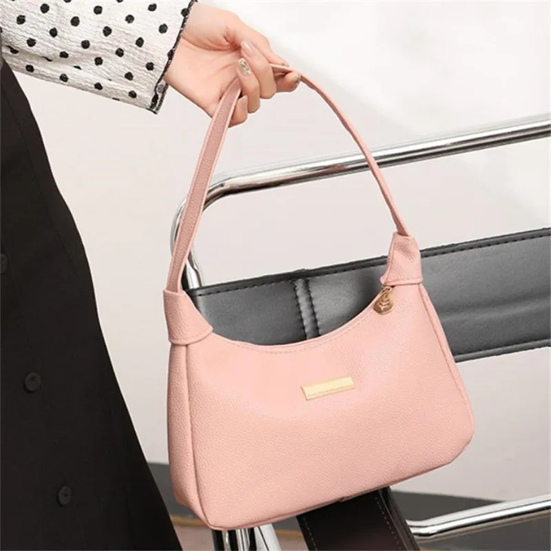 Fashion Shoulder Bag for Women, Solid Color Synthetic Leather Handbag with Zipper Closure, Versatile Underarm Dumpling Bag Purse
Fashion Shoulder Bag for Women, Solid Color Synthetic Leather Handbag with Zipper Closure, Versatile Underarm Dumpling Bag Purse