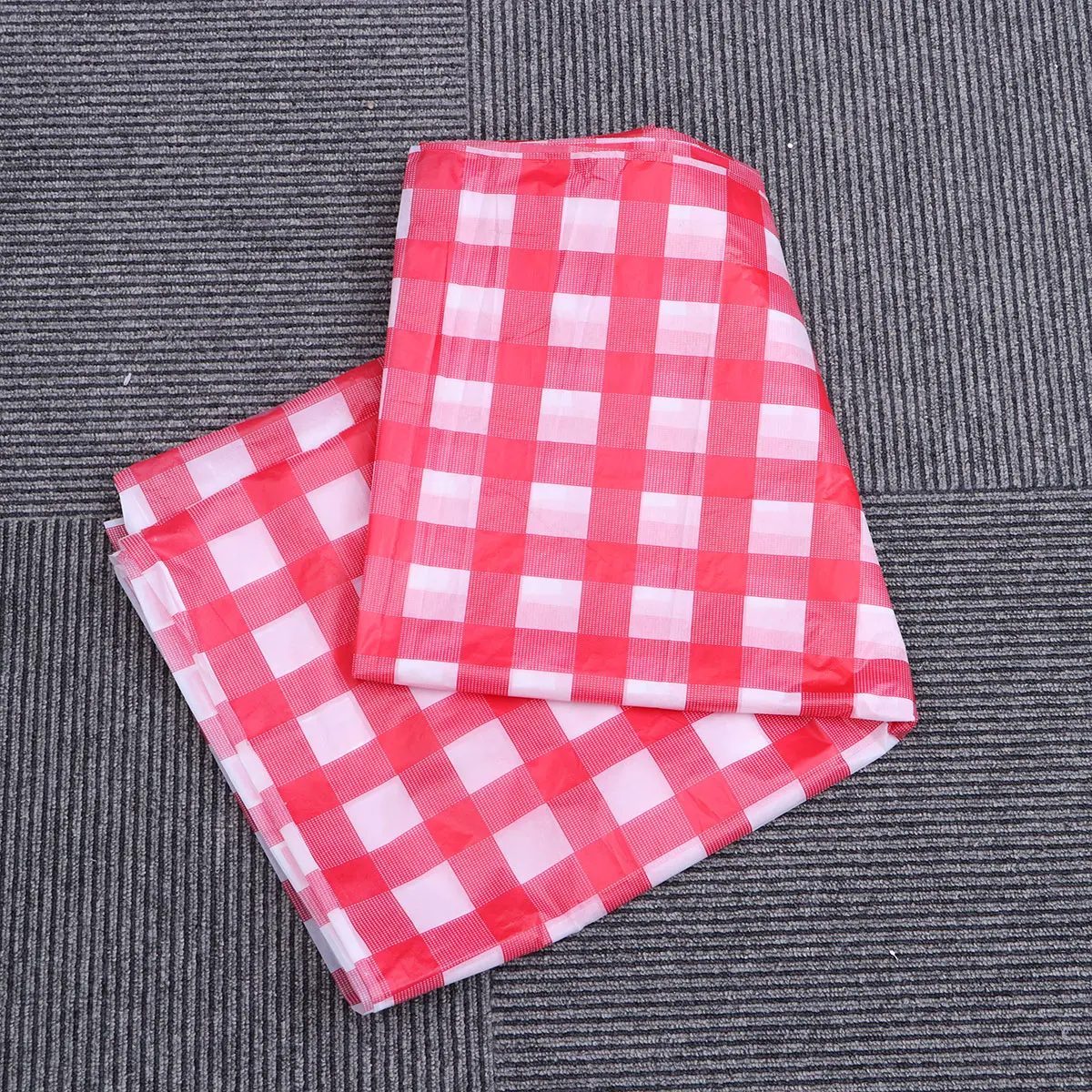 6pcs Red White Checkered Tablecloth Plastic Disposable Grid Table Cover for Wedding Banquet Restaurant Party Holiday Dinner - 13
6pcs Red White Checkered Tablecloth Plastic Disposable Grid Table Cover for Wedding Banquet Restaurant Party Holiday Dinner - 13