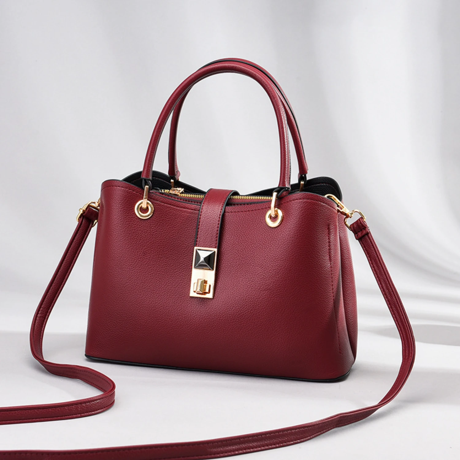 Twist Lock Zipper Shoulder Bag, Portable Handle Large Capacity Handbag, Solid Color Classic Zipper Tote Bag
Twist Lock Zipper Shoulder Bag, Portable Handle Large Capacity Handbag, Solid Color Classic Zipper Tote Bag