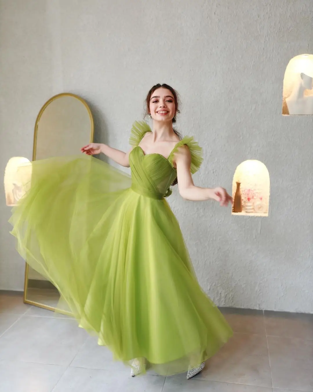 Elegant Prom Dresses Sleeveless Tulle Green Evening Dresses Ankle Length Pleated Beadings Formal Occasion Party Gowns
Elegant Prom Dresses Sleeveless Tulle Green Evening Dresses Ankle Length Pleated Beadings Formal Occasion Party Gowns