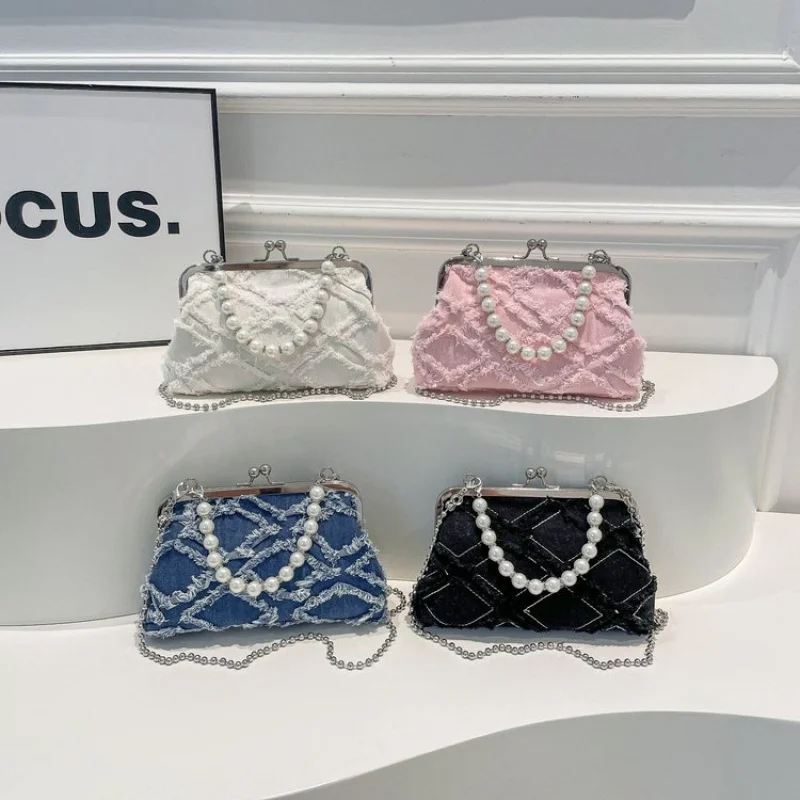 Stylish Trendy Crossbody Bag Fashionable Unique Minimalist Design Large Capacity Solid Color Leather Commuter
Stylish Trendy Crossbody Bag Fashionable Unique Minimalist Design Large Capacity Solid Color Leather Commuter