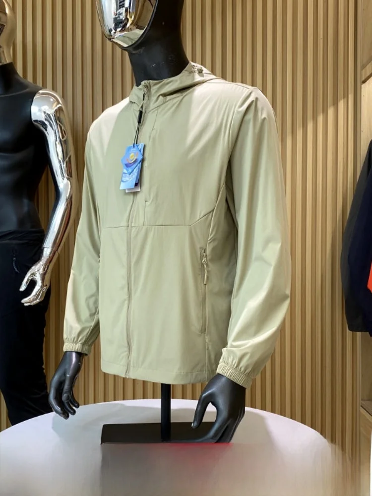UPF50 Laser Perforation Process Outdoor Breathable Casual Hooded Men's Jacket Spring Summer Polyester Fiber Long Sleeve Zippe...
UPF50 Laser Perforation Process Outdoor Breathable Casual Hooded Men's Jacket Spring Summer Polyester Fiber Long Sleeve Zippe...