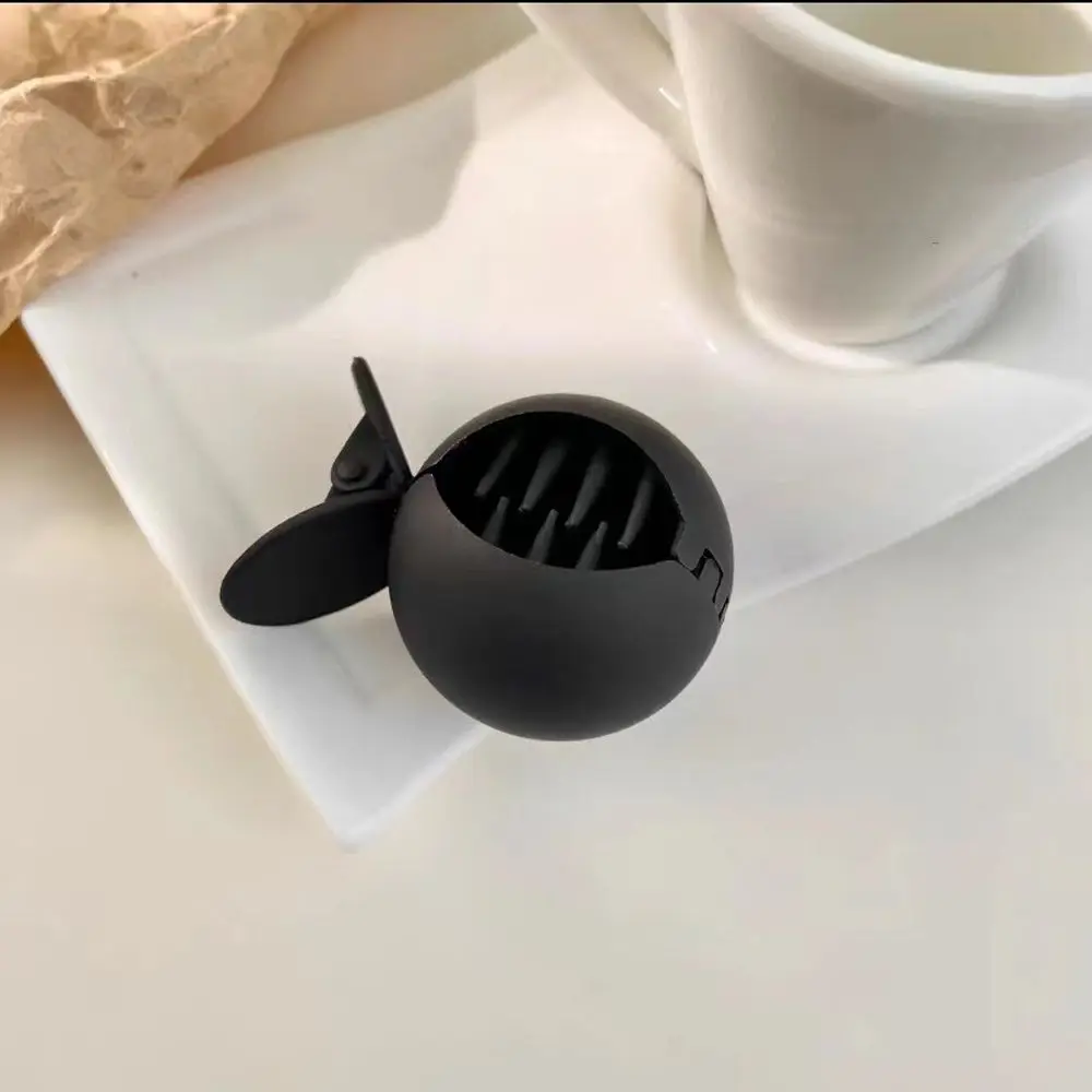 Headwear Solid Color Circular Elegant Korean Style Hair Clip Ponytail Holder Fixed Artifact Girls Hairpin Small Hair Claw
Headwear Solid Color Circular Elegant Korean Style Hair Clip Ponytail Holder Fixed Artifact Girls Hairpin Small Hair Claw