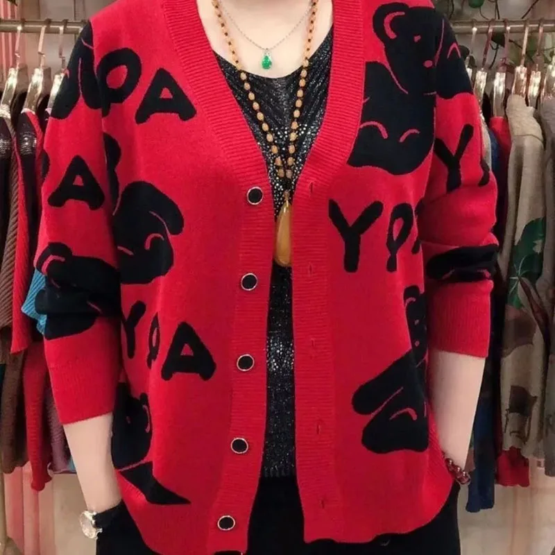Женский весенне-осенний новый укороченный свитер с надписью, свободный кардиган-жакет с V-образным вырезом, вязаный кардиган-пальто в стиле «Джокер»
Женский весенне-осенний новый укороченный свитер с надписью, свободный кардиган-жакет с V-образным вырезом, вязаный кардиган-пальто в стиле «Джокер»