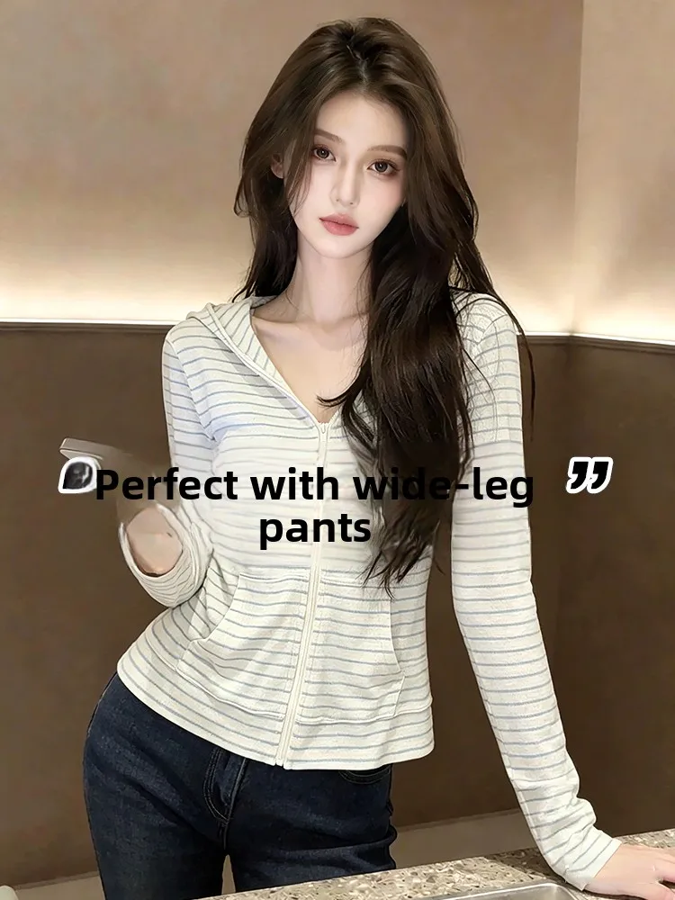 Blue Striped Hooded Zipper Women's Summer Thin Outerwear Cardigan High-End Slimming Cover up Korean Style Casual Loose Fit
Blue Striped Hooded Zipper Women's Summer Thin Outerwear Cardigan High-End Slimming Cover up Korean Style Casual Loose Fit