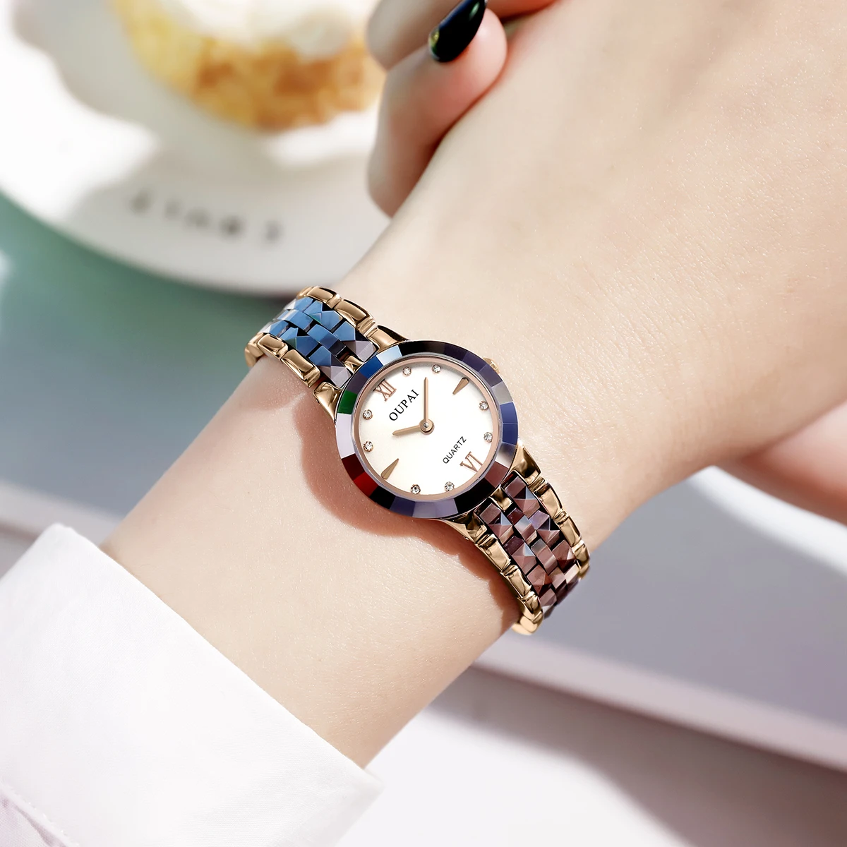 OUPAI круглые женские кварцевые часы из нержавеющей стали, повседневные маленькие и изысканные женские часы со шкалой со стразами
OUPAI круглые женские кварцевые часы из нержавеющей стали, повседневные маленькие и изысканные женские часы со шкалой со стразами