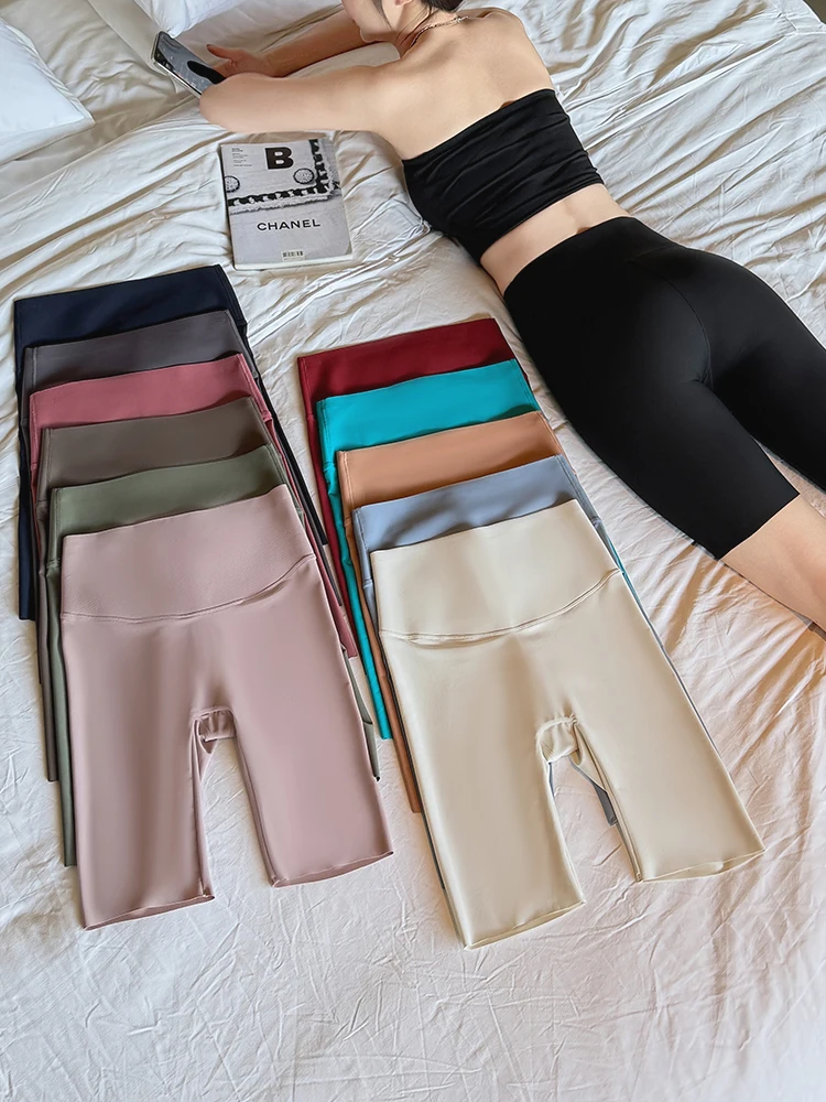 High Waist Ice Silk Thin Five-Quarter Length Yoga Pants Women's Summer New ark Skin Sport Boting Trousers Butt Lifting
High Waist Ice Silk Thin Five-Quarter Length Yoga Pants Women's Summer New ark Skin Sport Boting Trousers Butt Lifting
